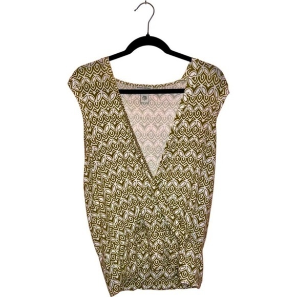 Banana Republic Tops - #028 🥀 Banana Republic Sleeveless Blouse